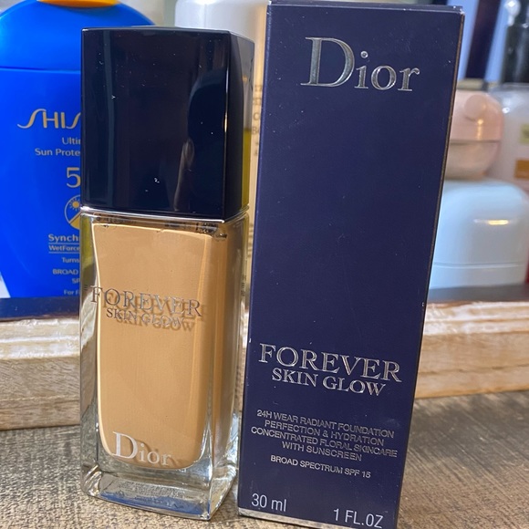 Dior Other - Dior Forever skin how 4W warm/ glow